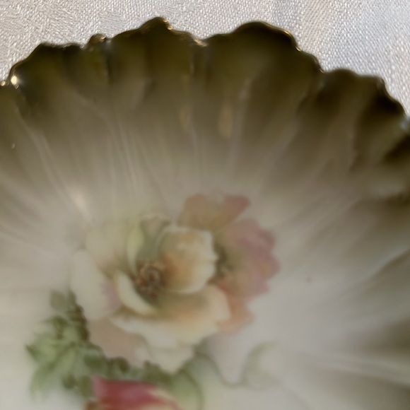 Vintage. Painted floral trinket dish. - Picture 6 of 7